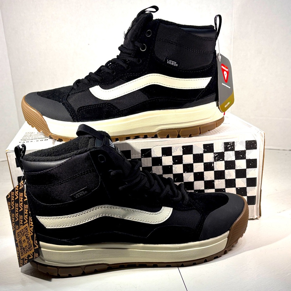 NWT Vans UltraRange EXO Mte Hi Top Hiking/Action Shoes Women’s 9.5 Men’s 8 - Picture 1 of 10